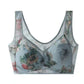 [Les femmes riches portent] un soutien-gorge confortable sans boutons pointu